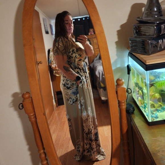 Floral Maxi - Picture 2 of 4